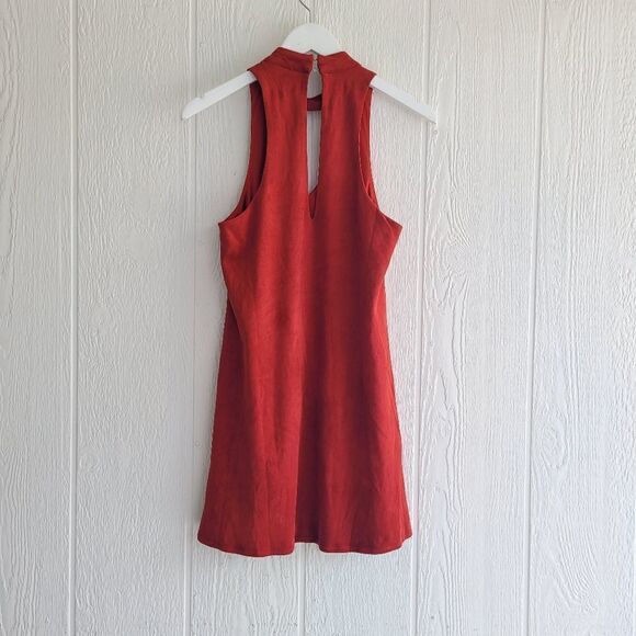 Olivaceous Burnt Red mini dress - Picture 2 of 7